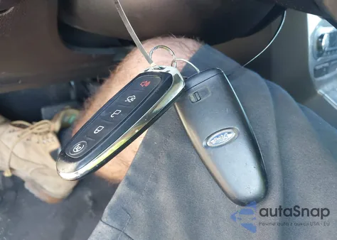 2014 Ford Focus Titanium from USA, damaged, VIN 1FADP3N2XEL190586